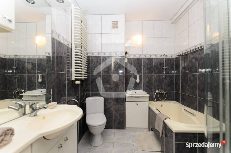 Mieszkanie 2 pokojowe obok szpitala 2 piwnica Sprzedaż