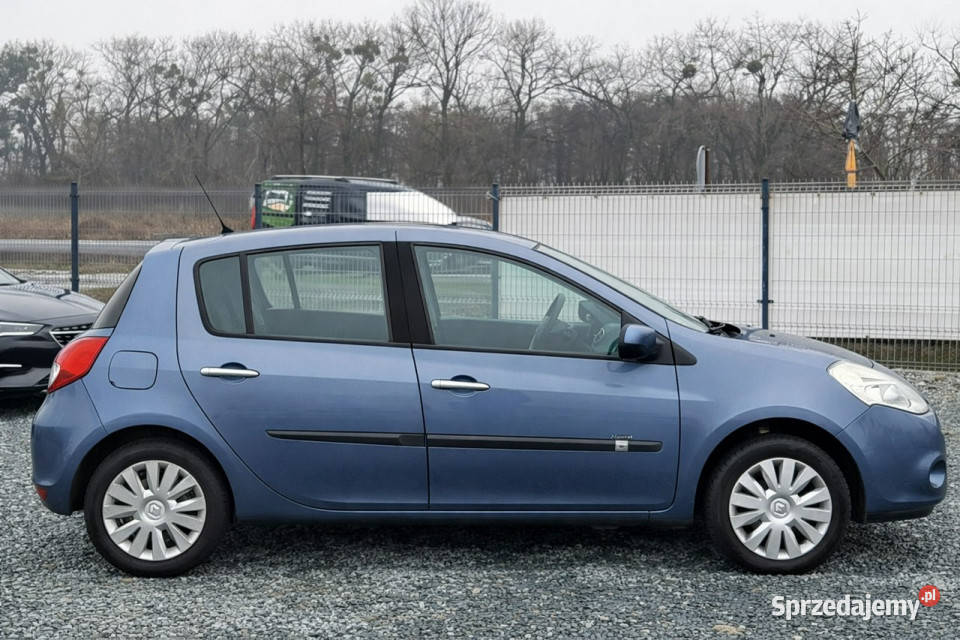 Renault Clio 11 102 2010r 149 klimatyzacja III Clio Wojkowice