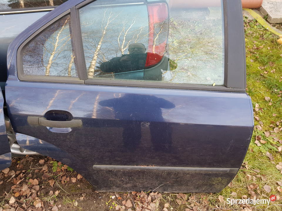 ford mondeo mk3 mk 3 drzwi prawy tyl Jędrzejów