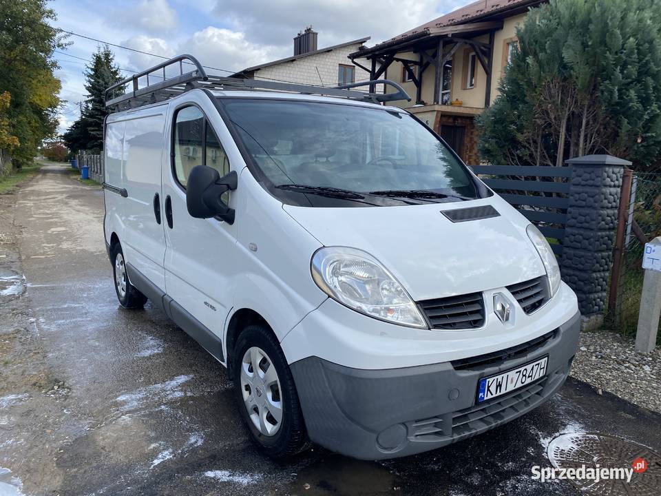 Renault Trafic 2010 310 t 25 3 osobowy paka 310800km