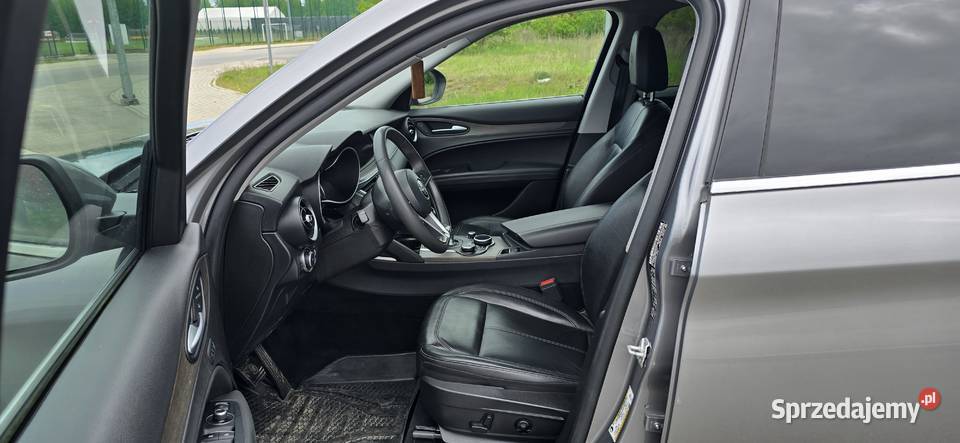 4x4 20 Q4 280 Grzane fotelekier Elektryka wspomaganie kierownicy Stelvio łódzkie Andrespol