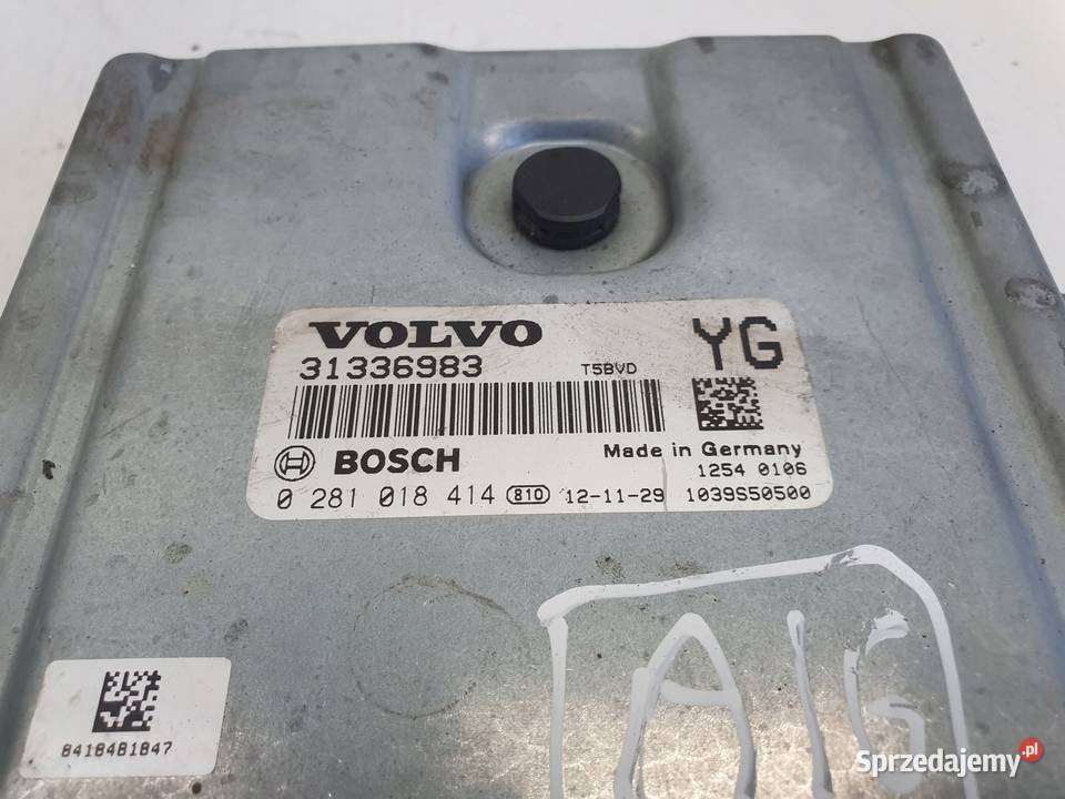 Volvo V40 II 20 D3 STEROWNIK SILNIKA komputer