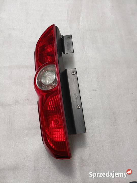 OPEL COMBO D FIAT DOBLO II LAMPA TYLNA LEWA TYŁ osobowe Oświetlenie Zduńska Wola