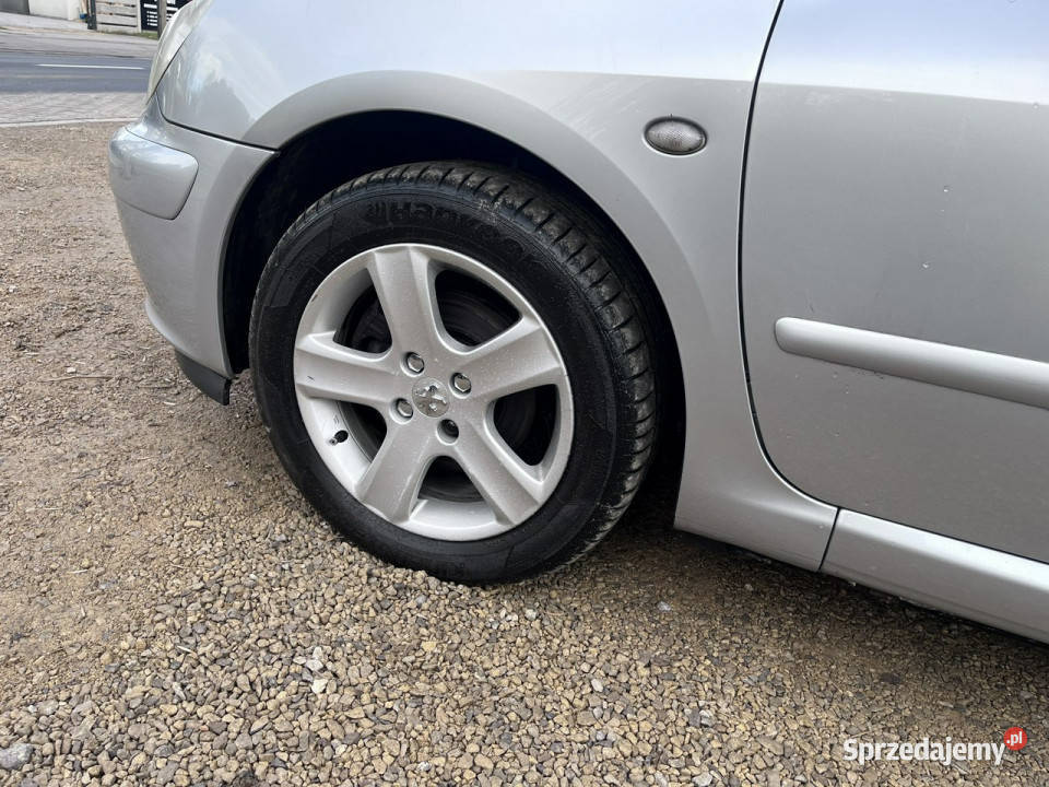 Peugeot 307 CC 20 Klima Alu El szyby KS Serw Bez srebrny Częstochowa