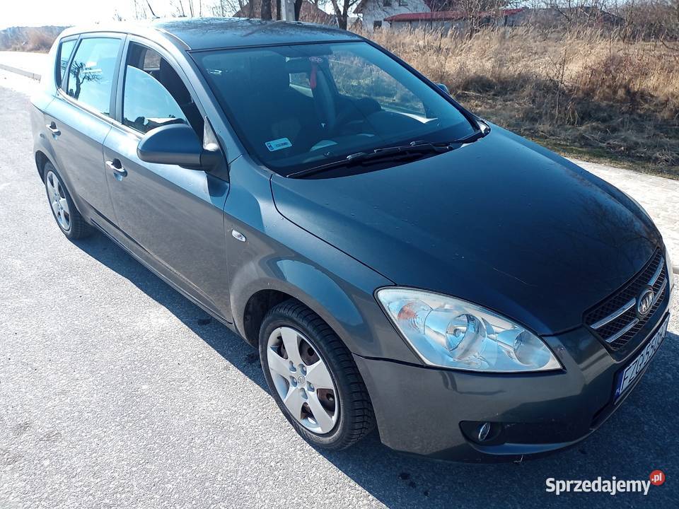 Kia ceed benzyna 16 2007 Staszów
