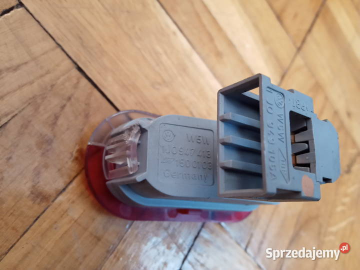 VW Golf IV Leon I Lampka oświetlenie boczka osobowe Lampy obrysowe Dębica
