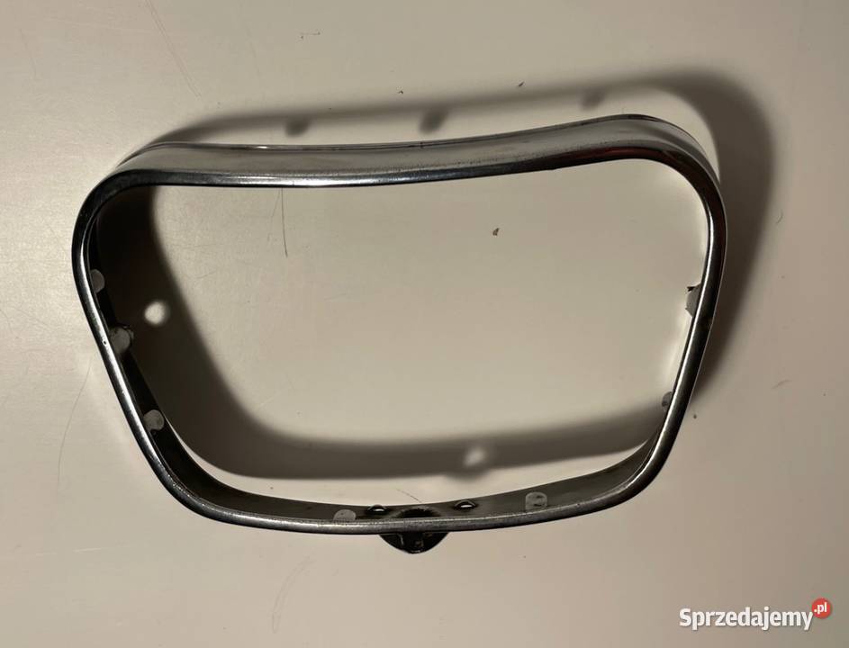Mercedes Benz W110 Hella ramka halogen Poznań sprzedam