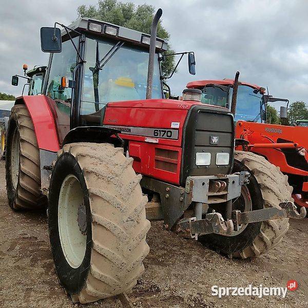 Massey Ferguson 6170 Różyny