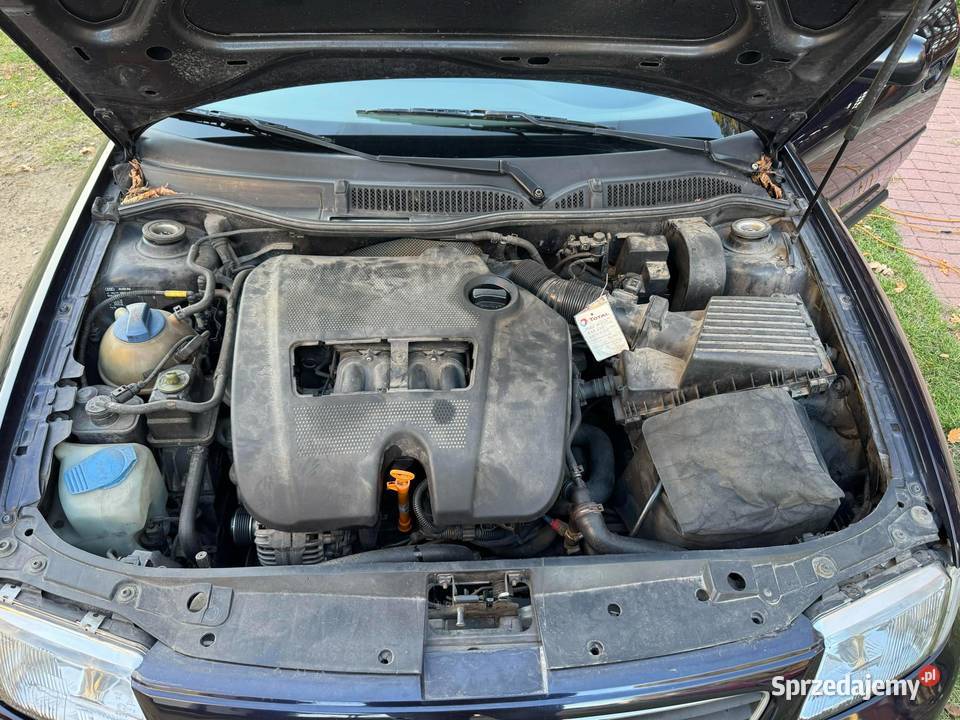Audi a3 8l 5 drzwi 16 benzyna 102 250 klima mazowieckie Radom sprzedam