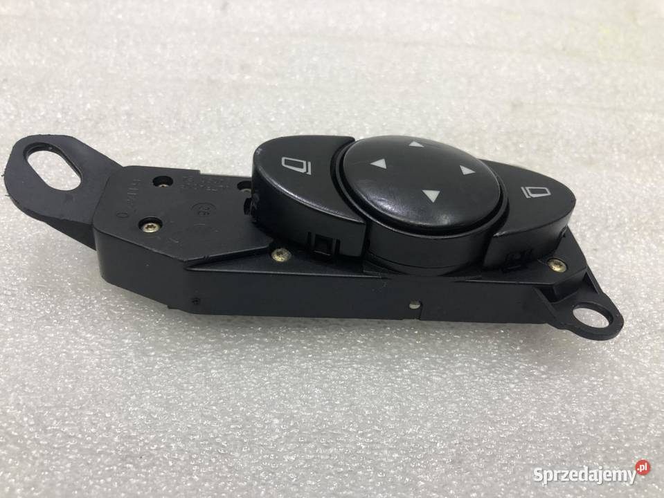 LISTWA BAGAŻNIKA LEWA MERCEDES W204 2048600124 osobowe