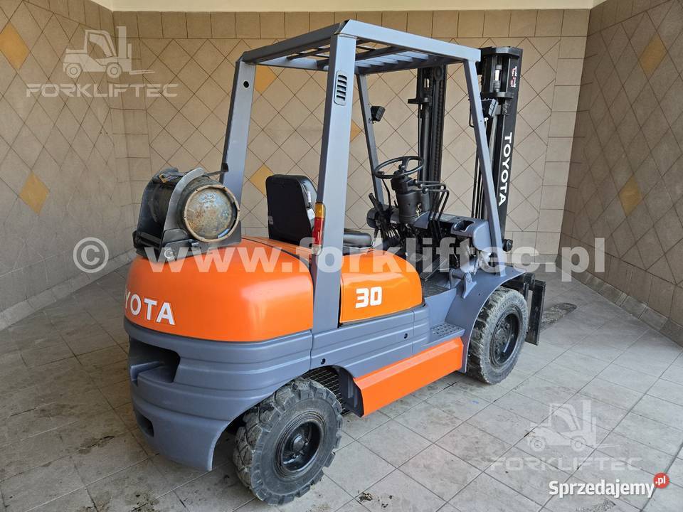 Wózek Widłowy TOYOTA 6FG30 przesuw boczny 3 TONY gaz Wózki widłowe Lędziny sprzedam