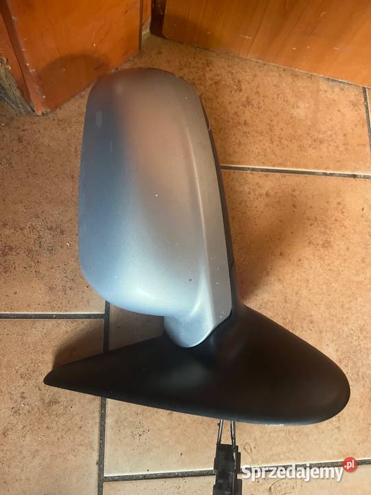 Lusterko manualne seat Leon 1srebrne Margonin