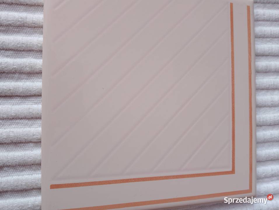 Płytka ścienna 15 x 15 beżowa ze wzorem 10 m2 Nowa Dęba