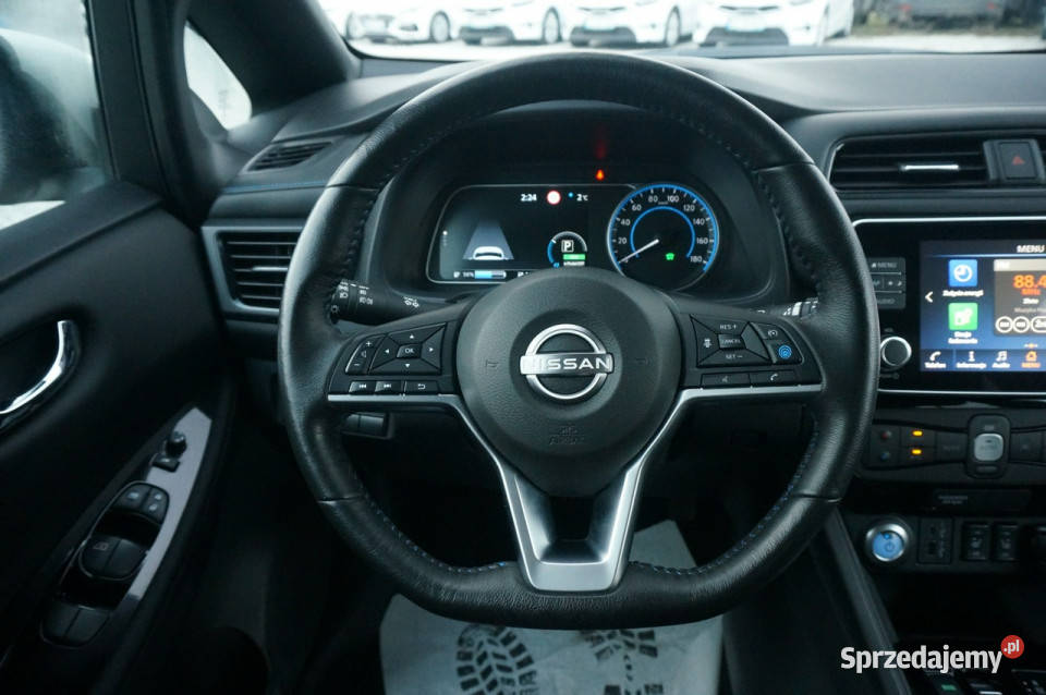 Nissan Leaf 62 KWh NConnecta 217 Salon Polska 0cm3 Poznań sprzedam