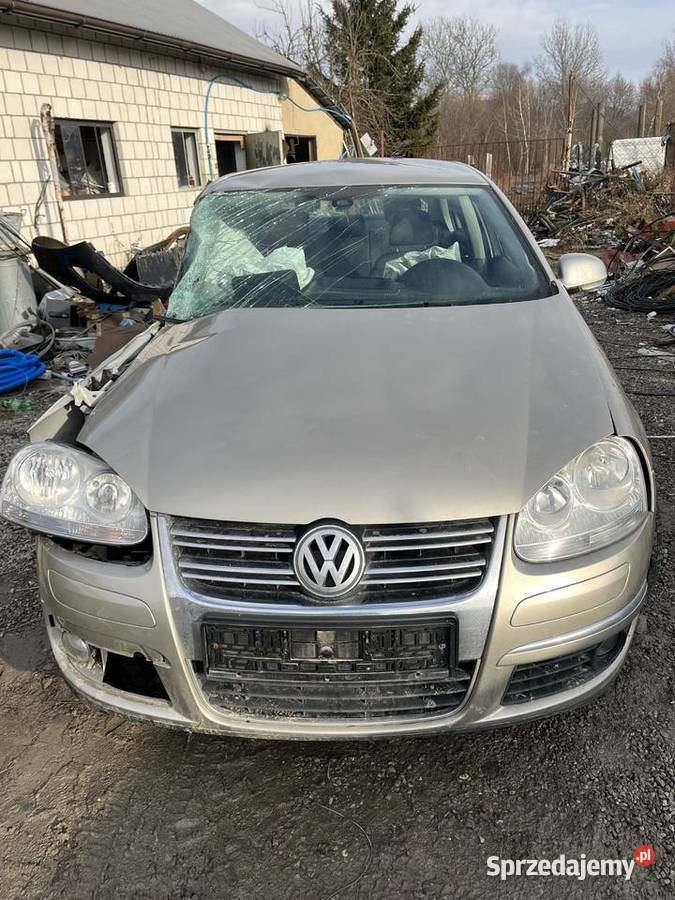 Volkswagen jetta 2009 części Samochody na części Klimontów