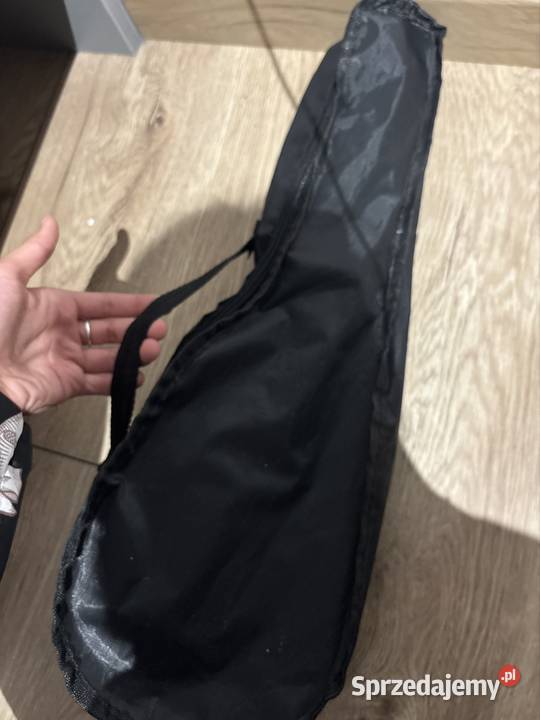 Czarna urocza ukulele sopranowe ZESTAW akustyczna Buk