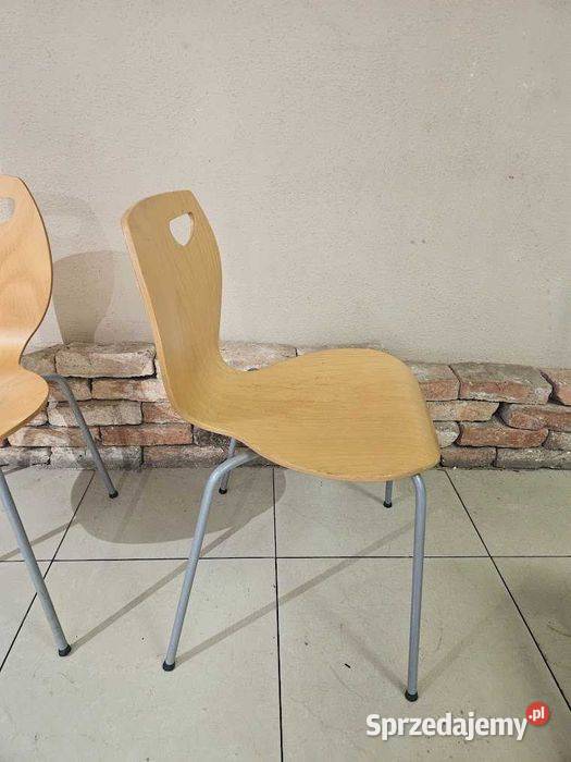 Krzesła bukowe sztaplowane 19 sztuk idealne do śląskie Góra sprzedam