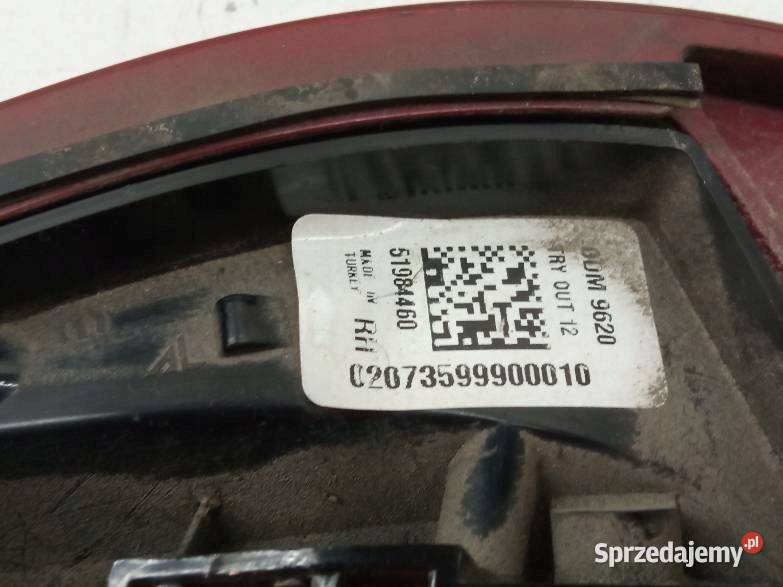 LAMPA TYŁ W KLAPĘ KOMPLET SEDAN Fiat Tipo II sprzedam