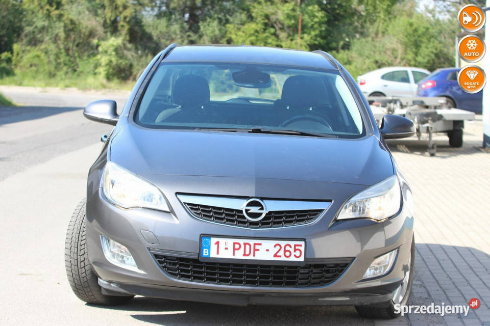 Opel Astra 2011r 17 diesel CHIP 150 kombi Rok produkcji 2011 opolskie Nysa sprzedam