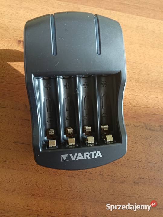 Ładowarka akumulatorów AA AAA Varta Plug Charger Kłodzko