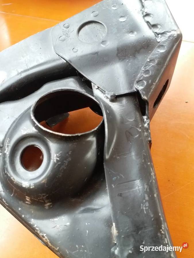 Fiat 126pZ epokiFabrycznie nowy wahacz tył do Barlinek