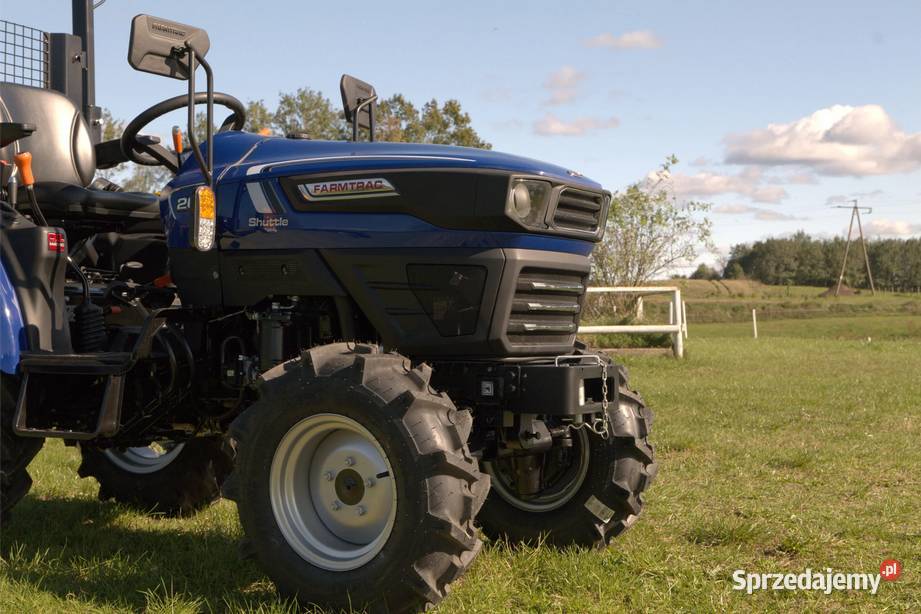 Ciągnik rolniczy FARMTRAC 26 4WD PRO Dostępny