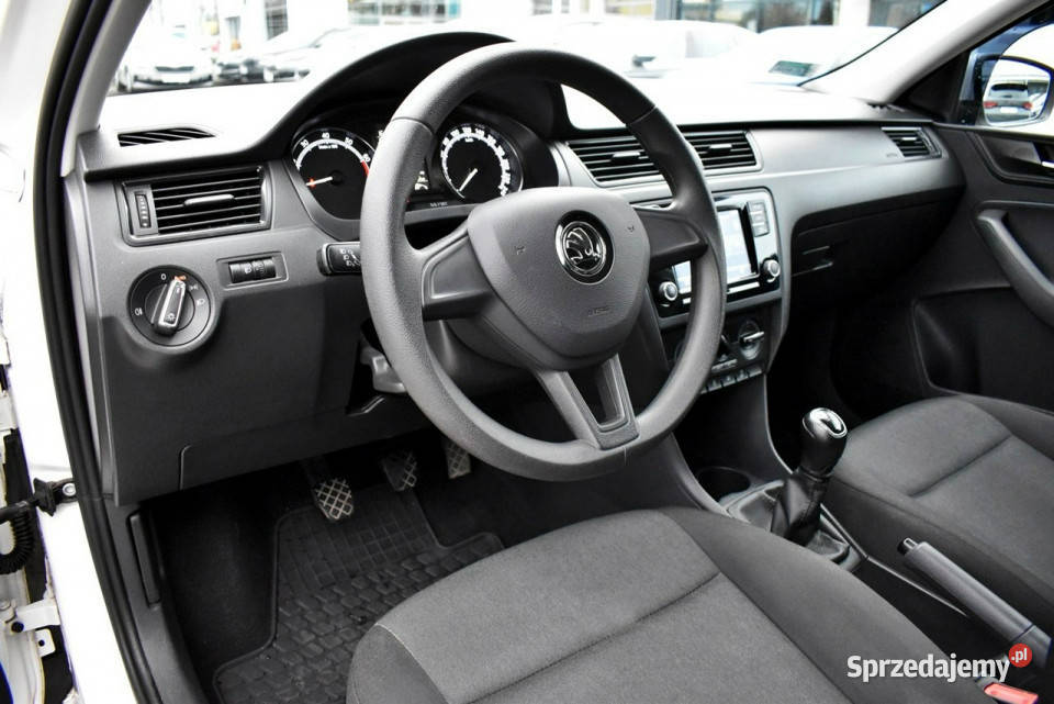 koda RAPID Bezwypadkowy Salon Polska Serwis ASO Łódź