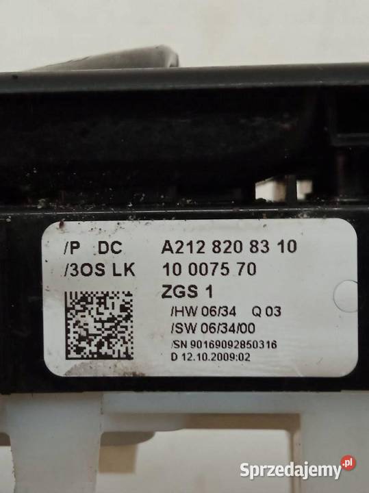 PRZEŁĄCZNIK SZYB LEWY PRZÓD 2128208310 Mercedes Rok produkcji 2009 sprzedam