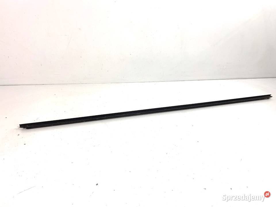 LISTWA ZGARNIAJĄCA PRZÓD PRAWY BMW F32