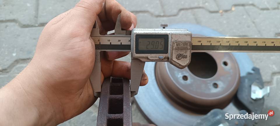 Bmw e60 545i tarcze klocki p osobowe Układ hamulcowy wielkopolskie Kiekrz