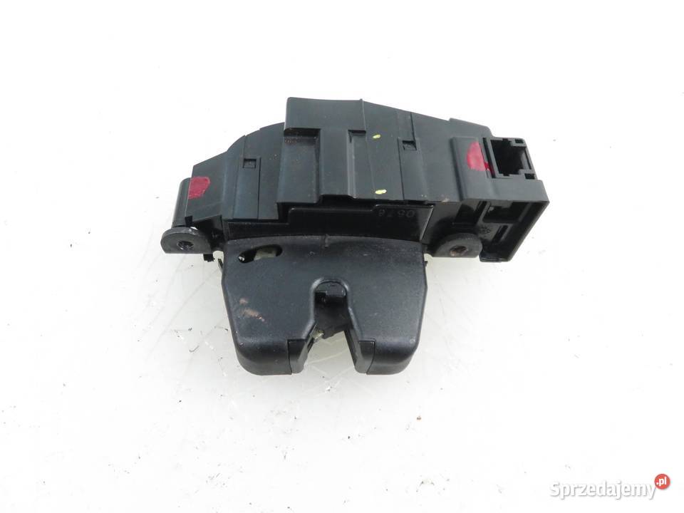 ZAMEK KLAPY PEUGEOT 308 9660403880