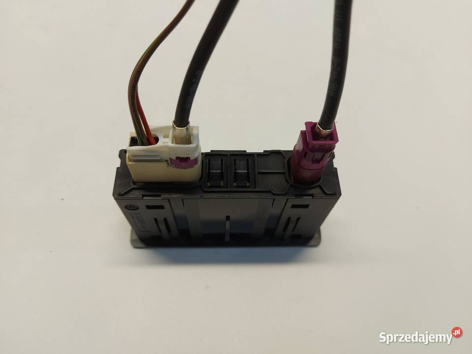 Mercedes EQA 250 W243 GNIAZDO PORT USB