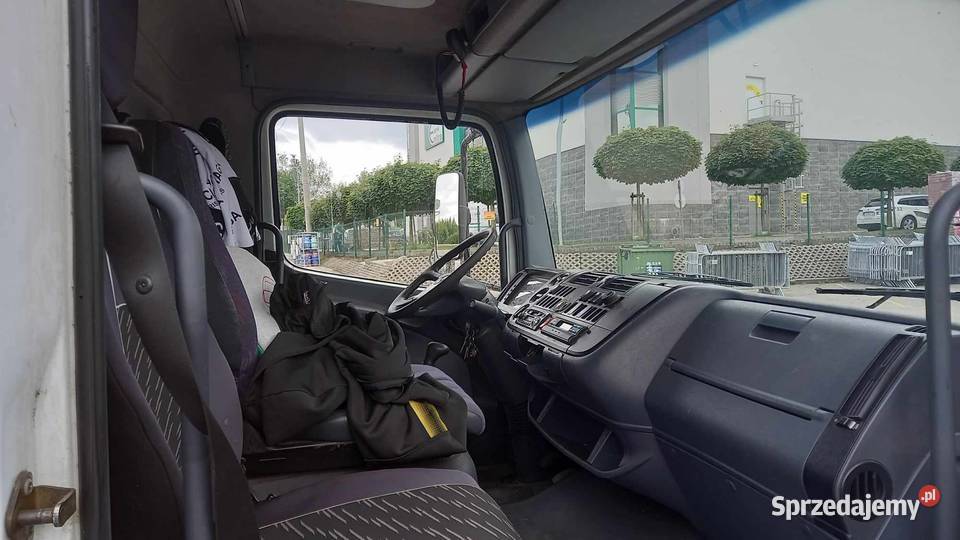 Mercedes Atego kontener winda spanie kurnik Wałbrzych