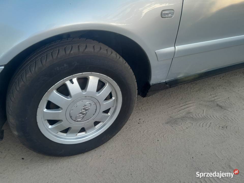Audi A4 B5 16 benzyna 100 99r Lift kombi zadbana nieuszkodzony wielkopolskie