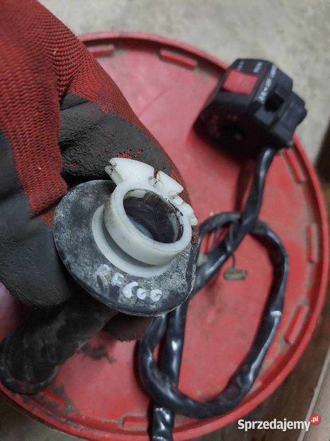 Suzuki RF 600 rolgaz manetka przełącznik prawy Jelenia Góra