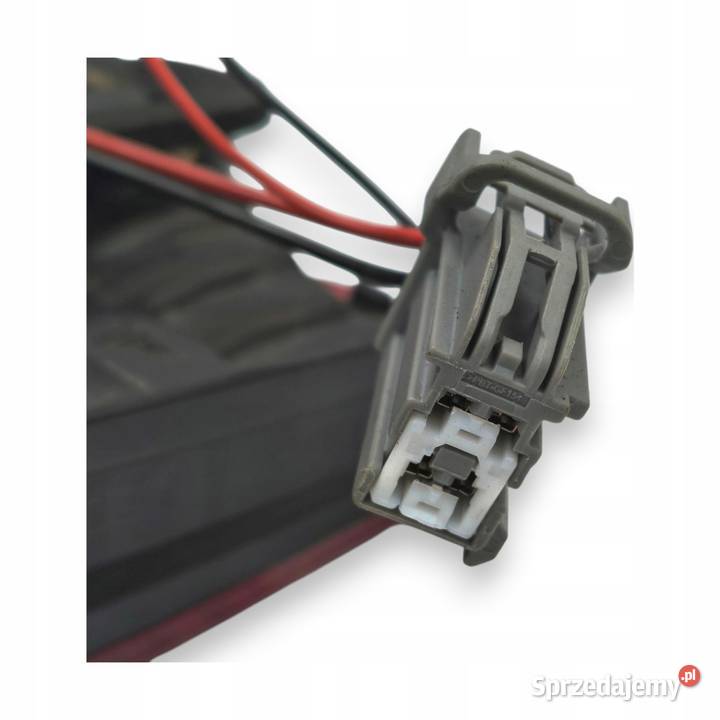 LAMPA PRAWA Volvo S60 II TYLNA prawy tył W KLAPE osobowe lubelskie Chełm