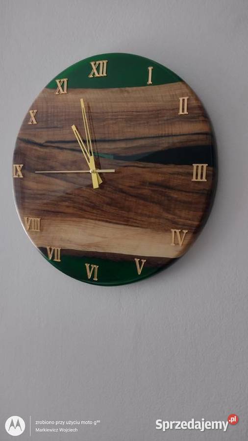 Zegar rękodzieło drewno z żywicą drewno Zamość