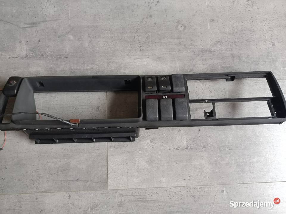 Część deski rozdzielczej volkswagen golf 2 Kruszwica