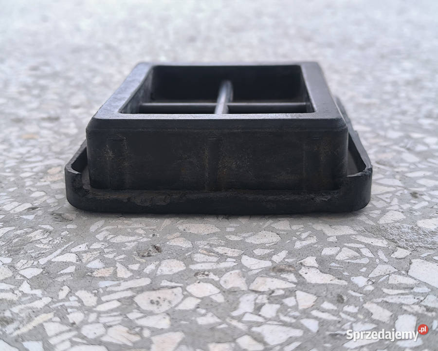 Zaślepka belki zderzaka naczepy Wielton sprzedam