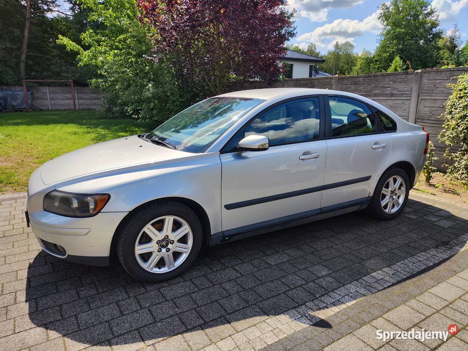 Volvo s40 20 Diesel 136 manual 6 biegów srebrny nieuszkodzony