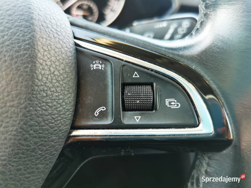 III Kombi 20 TDI 150 AutomatWersja Sport Line Warszawa