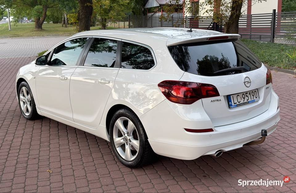 Opel Astra J 16 Turbo 180 2011r OPCLine Super Chełm