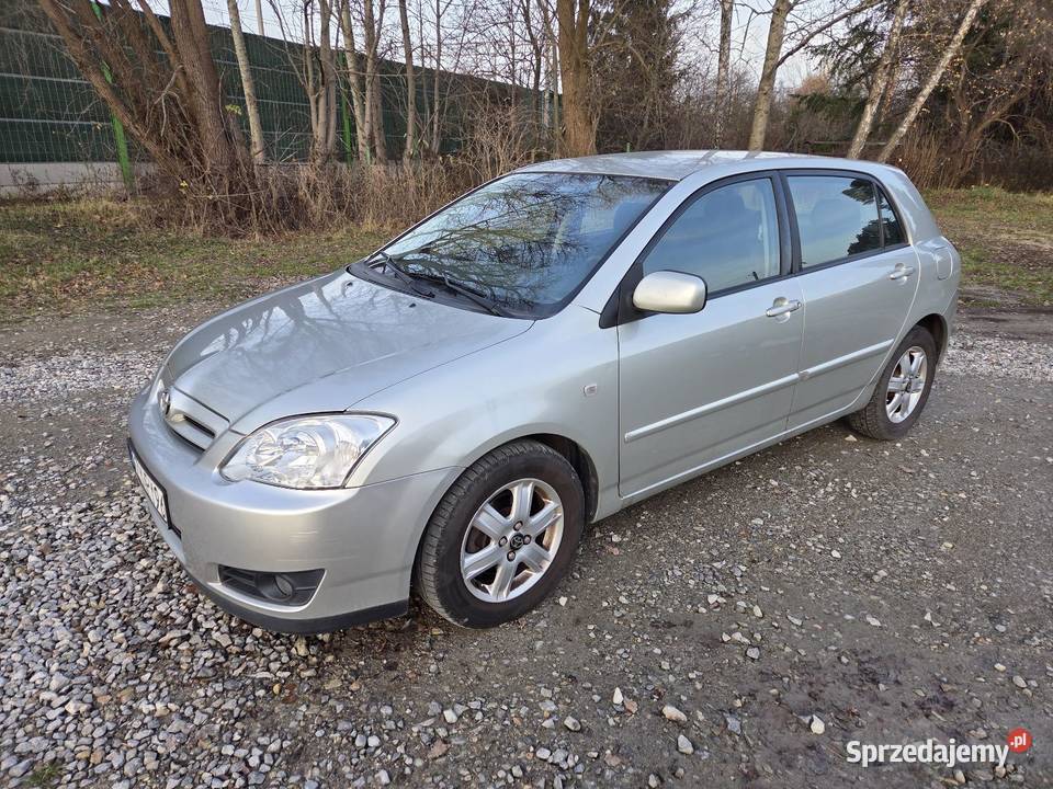 Toyota Corolla E12 20 D4D wersja SOL Rok produkcji 2004 Grodzisk Mazowiecki