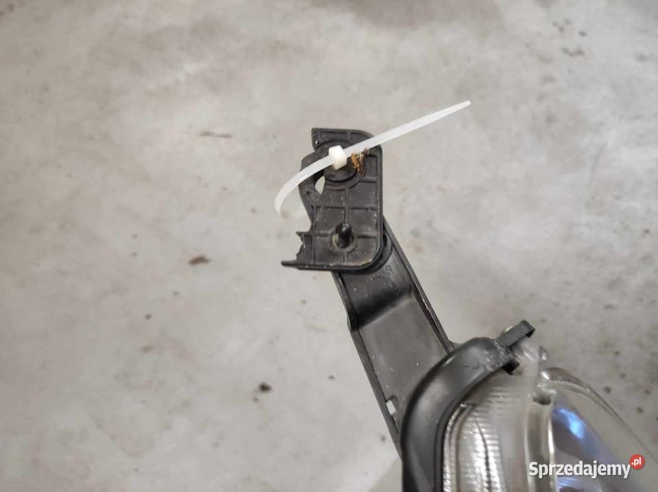 Lampa przód lewa Subaru Legacy V Outback IV EU Lampy przednie Krosno sprzedam