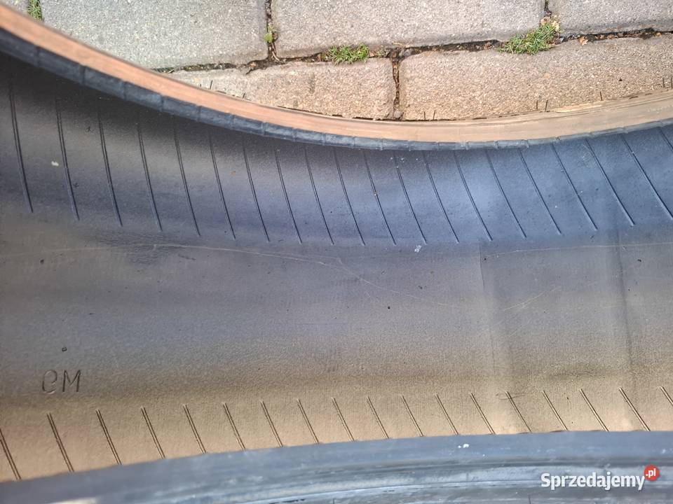 Opony zimowe 2256517XL Samochodowe Częstochowa