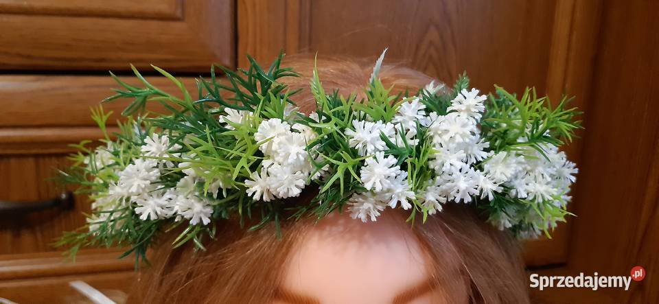 Wianek komunijny żywy z gipsówki I asparagusa Borów
