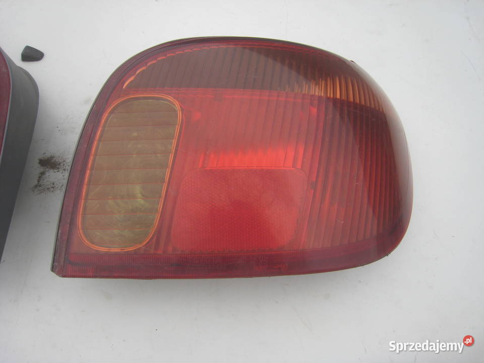 Lampa tylna prawa lewa Toyota Yaris I lift 0307 małopolskie Kraków