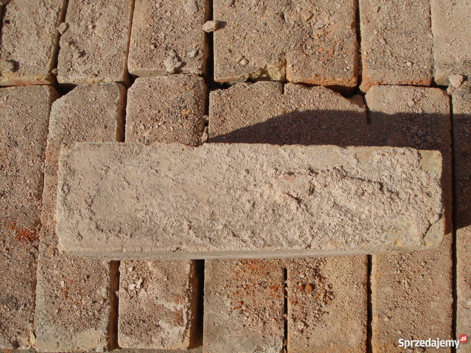 Sprzedam używaną cegłę szamotową