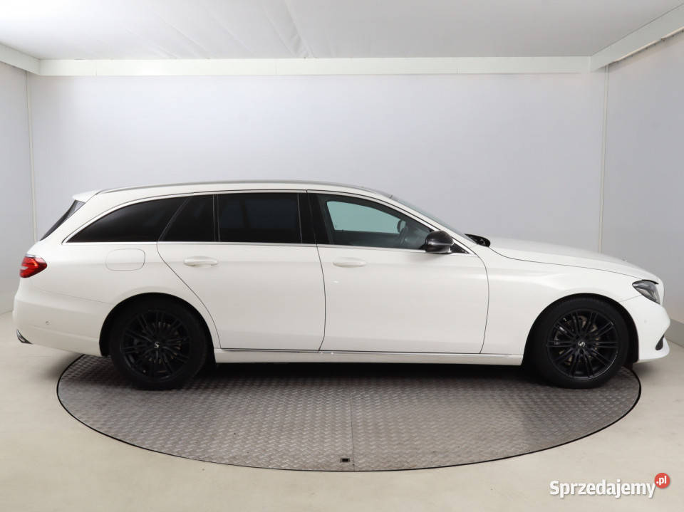 Mercedes E E 200 d wielofunkcyjna kierownica Bielany Wrocławskie