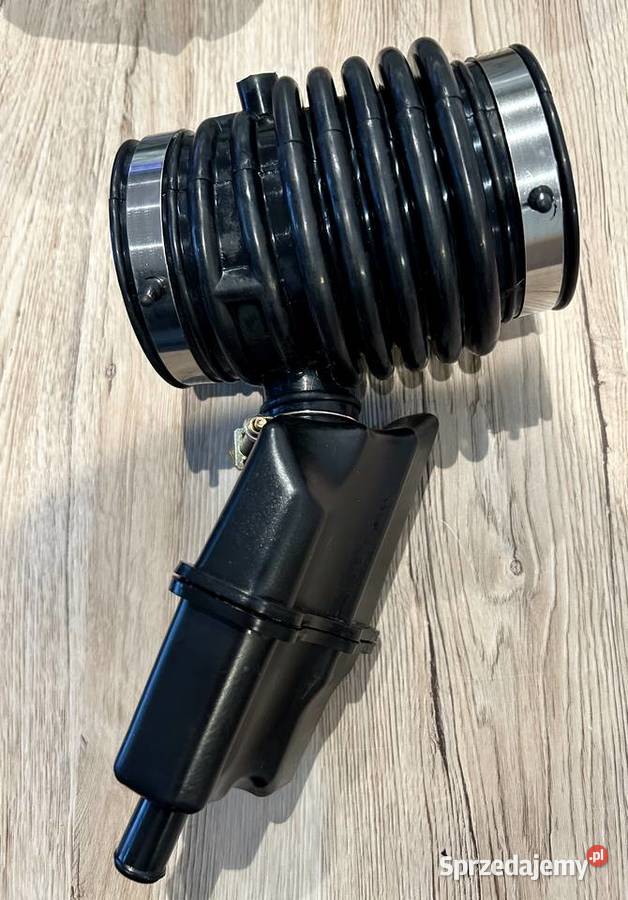 PRZEWÓD FILTRA POWIETRZA WLOT NISSAN 165761AA1A Przewody powietrza Białystok